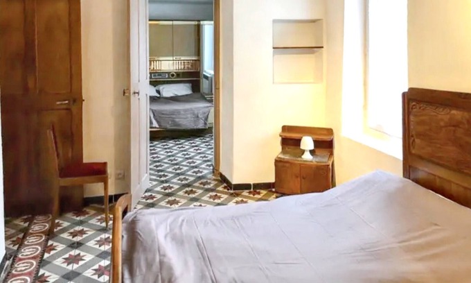 Besseges Apartment | Pet-Friendly Oceanfront Apartment with Spa in Bessèges
