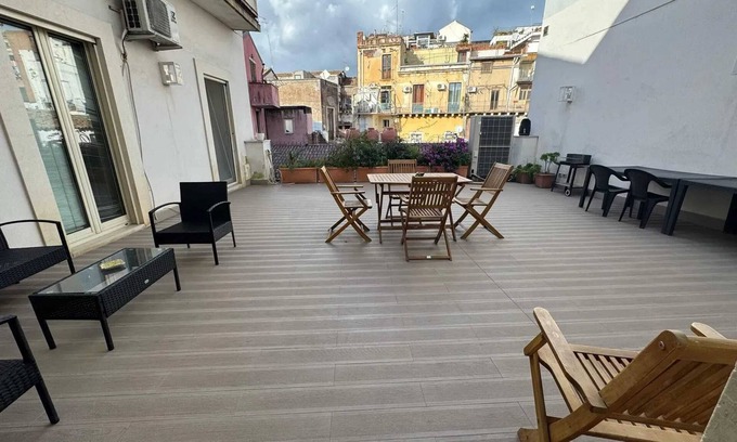 Catania City Centre Apartment | Homerez - Spacious Apt in Catania