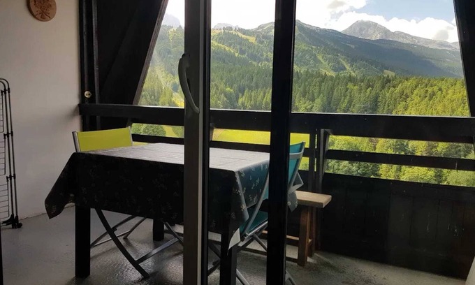 Villard-de-Lans Apartment | Charming Studio in Villard de Lans with Lake View & Spa