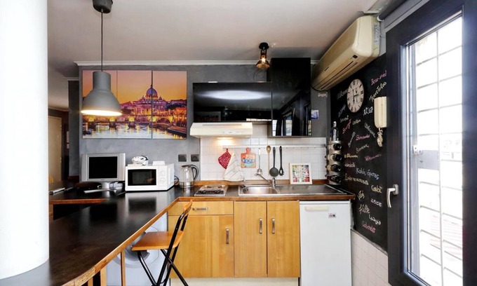 Tor di Quinto Apartment | Cozy Studio for Two with Spa and Kitchen in Rome