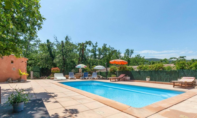 Rocbaron Villa | Homerez - Villa for 6 ppl. with swimming-pool, garden and terrace at Rocbaron