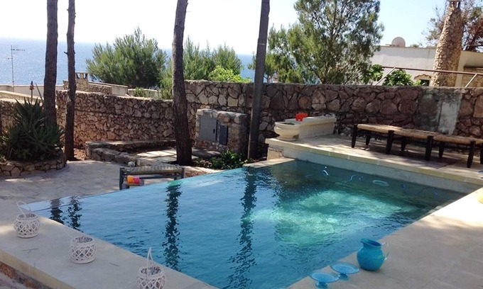 Castro Marina Villa | Homerez - Villa for 7 ppl. with swimming-pool, sea view and terrace at Castro