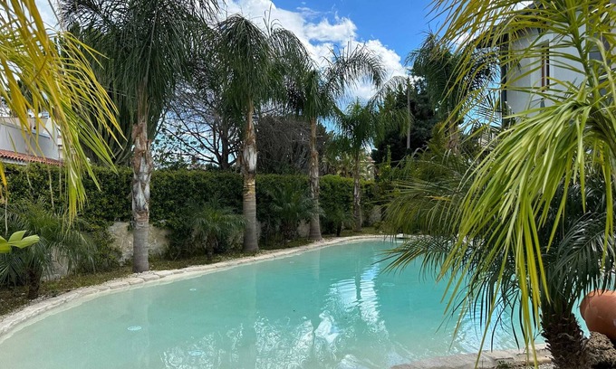 Fontane Bianche Villa | Discover Villa in Fontane Bianche with Oceanfront Amenities