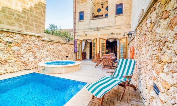 Nadur Villa | Beautiful Villa with Private Pool, Steps from the Beach
