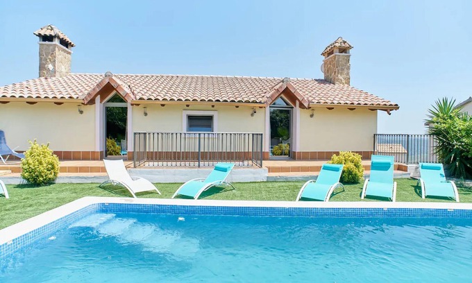 Olivella Villa | Villa with Pool & Spa, Perfect Getaway 10 km from Beach