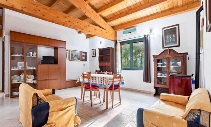 Santa Giusta House | Relax at Belvilla by OYO Villa Manca with Family-Friendly Amenities