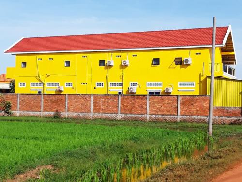 Siem Reap Apartment | Cozy Homestay for 2 with Private Kitchen & Pet-Friendly Stay
