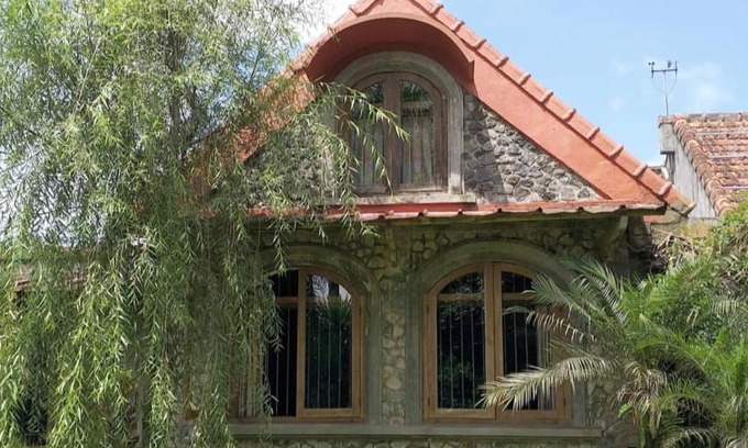 Wonosobo House | Family-Friendly Comfort at Homestay Argopeni Awaits You
