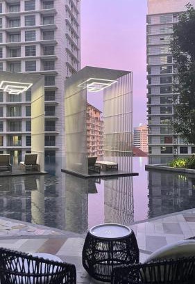 Shah Alam Apartment | Cozy Homestay at Dian Residency with Oceanfront Pool Access