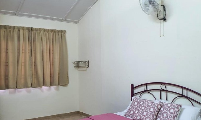 Bandar Indera Mahkota House | Guest Rated Homestay Ayah with Breakfast & Family-Friendly Perks