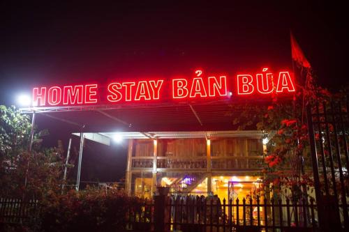 Moc Chau House | Welcoming Bản Búa Homestay: Pet-Friendly Retreat Awaits