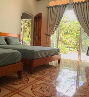 Cham Island House | Oceanfront Homestay Bai Huong: Family-Friendly Retreat