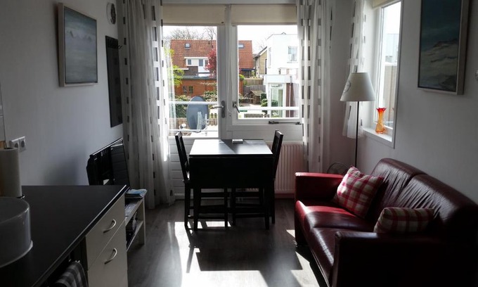 Den Burg House | Top-Rated Homestay Bij Aelita for Your Ideal Getaway