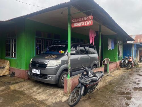 Moni House | Comfortable Homstay Century Desa Waturaka for Families