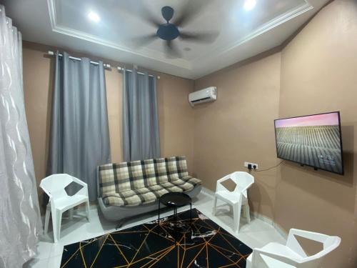 Kampar District House | Experience Family-Friendly Fun at Sungai Naga Agro Farm