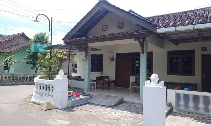 Prambanan House | Family-Friendly Homestay Damandiri Near Prambanan