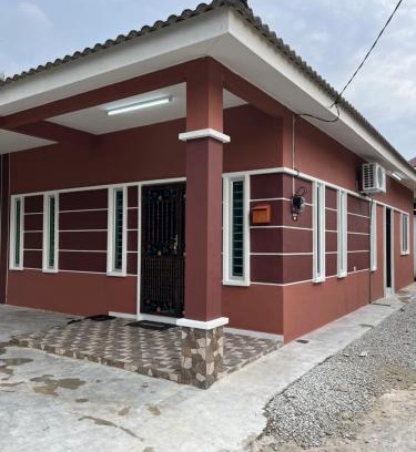 Central Seberang Perai Apartment | Budget-Friendly Homestay Desa D Junjung with Family Amenities