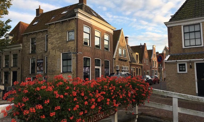 Harlingen Bed & Breakfast | Guest Favorite: Homestay Harlingen with Family-Friendly Perks