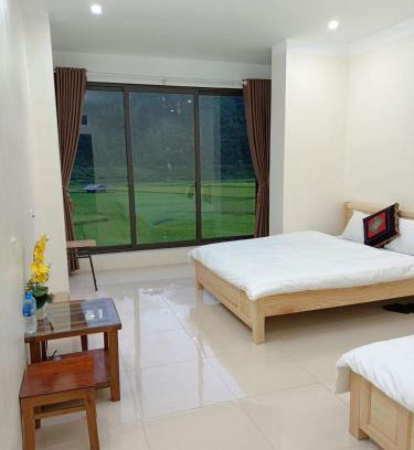 Mu Cang Chai Hotel | Budget-Friendly Homestay Hoà Thảo: Breakfast & Family Fun