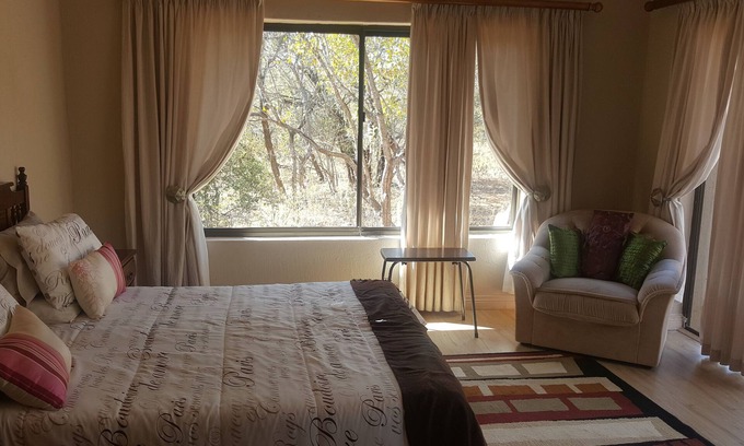 Hoedspruit House | Tranquil Homestay Amidst Wildlife for Ultimate Relaxation