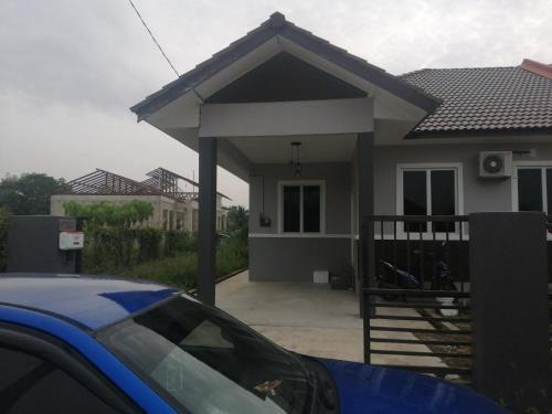 Peringat House | Budget-Friendly Homestay Insan with Child-Friendly Amenities