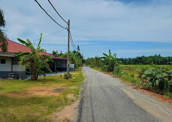 Tanjung Piandang Apartment | Family-Friendly Homestay with Ocean View and Kitchen