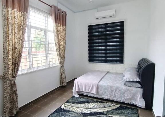 Bukit Kuang House | Cozy Homestay Kemaman Fyna02: Ideal for Families in Bukit Kuang