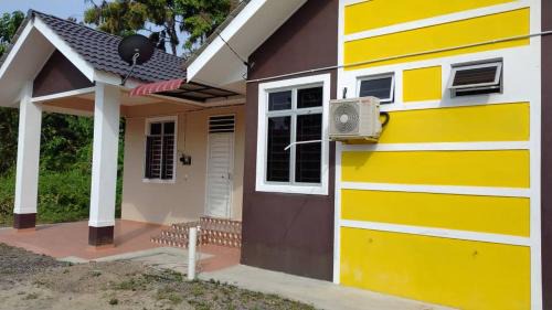 Kota Bharu House | Cozy Homestay Mama: Pet-Friendly Retreat in Kubang Kerian
