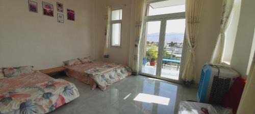 Ninh Hai House | Budget-Friendly Homestay Miu Miu: Pet & Child Friendly