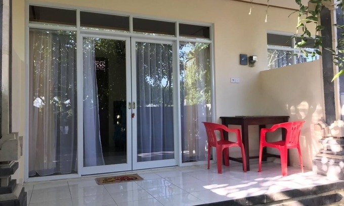 Kutuh Apartment | Cozy Homestay Near Pandawa Beach with Pool & Breakfast