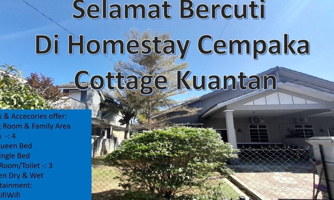 Kuantan House | Family-Friendly Homestay Steps from the Beach for 15 Guests