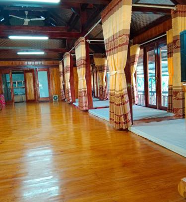 Van Chan House | Inviting Homestay at Phô Núi Suôi Giang for Families and Pets