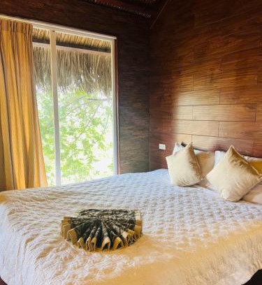 Duc Trong Hotel | Pet-Friendly Homestay Thác Liên Khương with Pool & Hot Tub
