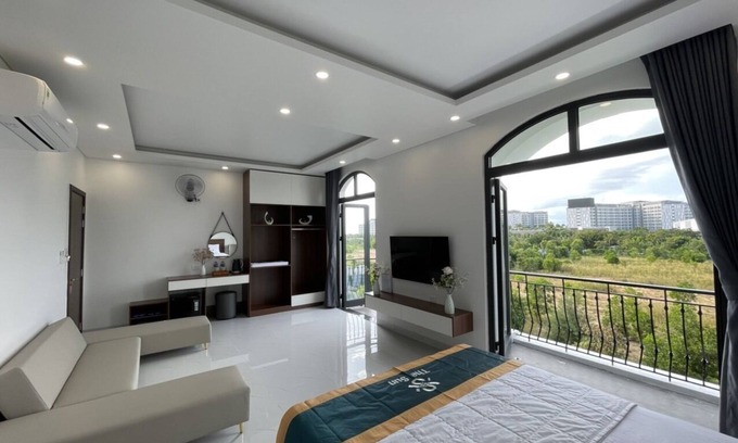 Ganh Dau Hotel | Discover Homestay the Sun Grand World with Family-Friendly Amenities