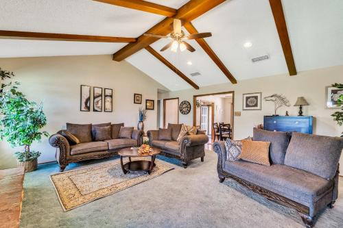 Lubbock House | Discover Homestead House Near Shadow Hills Golf Course