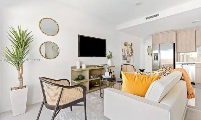Princeton House | Homestead Oasis- 4BR Retreat w/Rooftop & Views