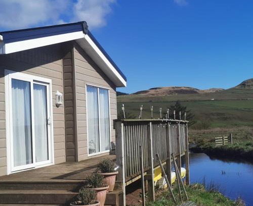 Campbeltown Ski Chalet | Family-Friendly Homeston Lodge with 9.4/10 Guest Rating