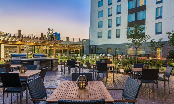 Downtown Little Rock Hotel | Inviting Homewood Suites by Hilton Little Rock Downtown