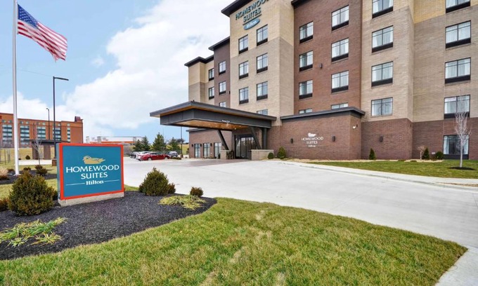 West Chester Hotel | Discover Homewood Suites: Family-Friendly Comfort in West Chester