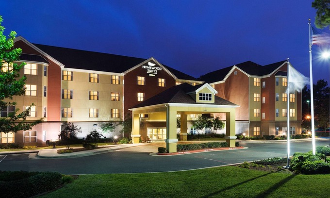 Shreveport Hotel | Relaxing Homewood Suites by Hilton Shreveport with Pool & Spa