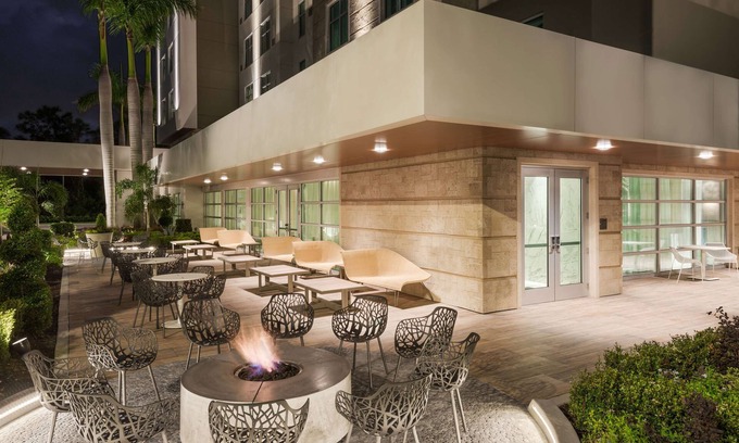 Braden River Hotel | Unforgettable Stay at Homewood Suites Sarasota Lakewood Ranch