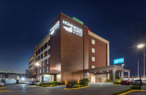 Juriquilla Hotel | Discover Homewood Suites by Hilton Queretaro, Pet Friendly & Pool