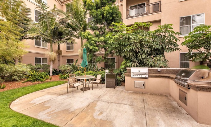 Oxnard Hotel | Delightful Homewood Suites by Hilton Oxnard/Camarillo Escape