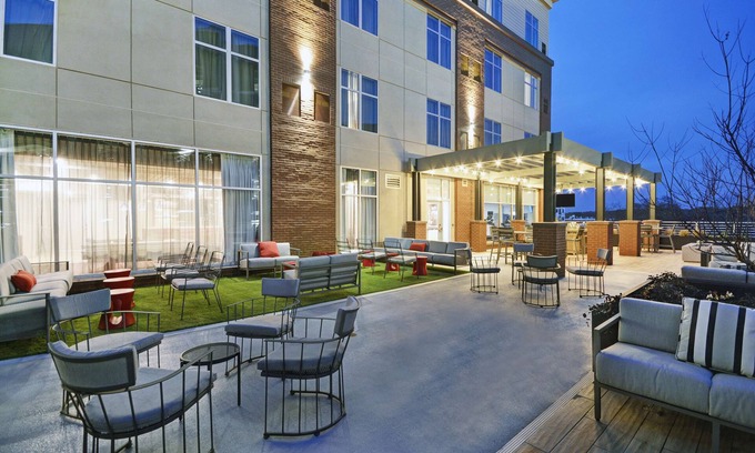 Athens Hotel | Convenient Homewood Suites in Athens - Ideal for Families