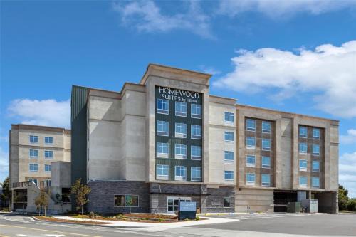 Fremont Hotel | Relax at Homewood Suites By Hilton Fremont with Pool Access