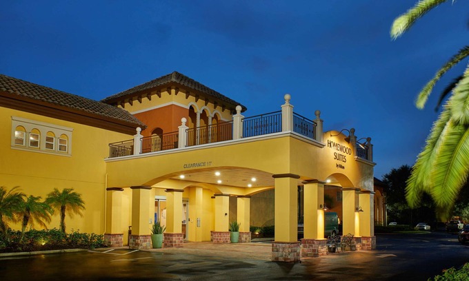 Sarasota Hotel | Relaxing Homewood Suites by Hilton Sarasota with Pool & Spa