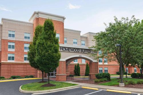 Charlottesville Hotel | Pet-Friendly Homewood Suites by Hilton in Charlottesville