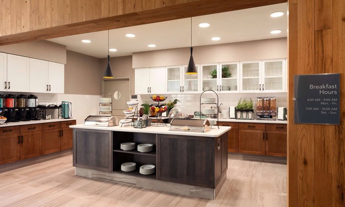 East Syracuse Hotel | Guest Rated 9/10: Homewood Suites by Hilton Syracuse