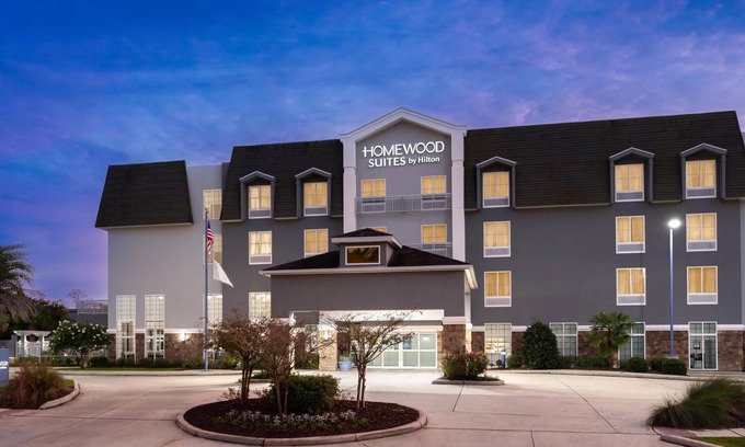 Slidell Hotel | Discover Homewood Suites Slidell: Rated 9.2 with Family Amenities