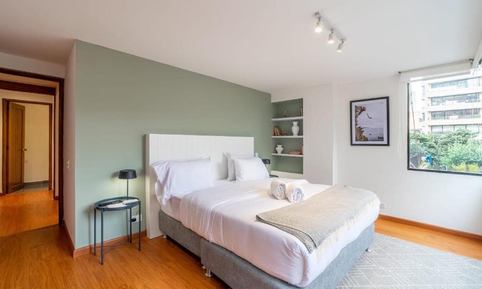La Cabrera Apartment | Welcoming 2BR Getaway in Chico for Families and Friends